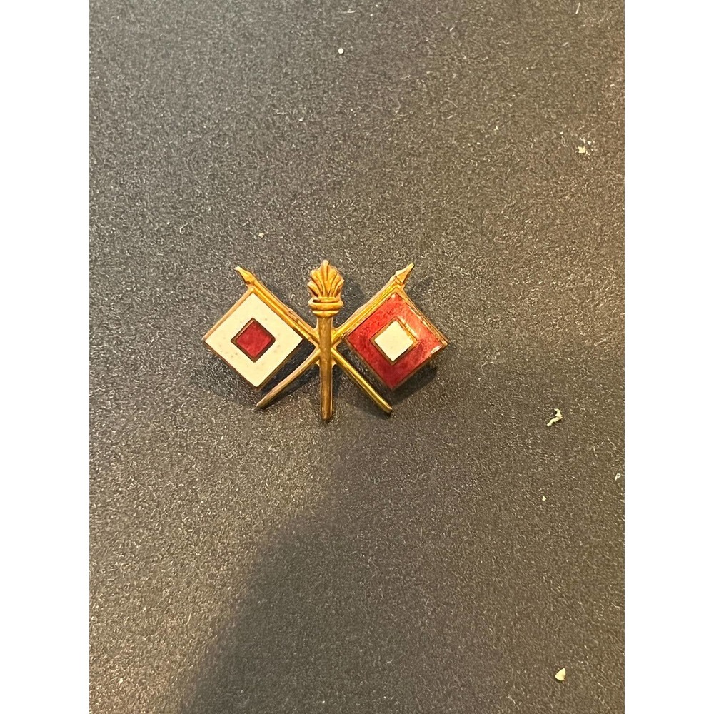 Vintage US Army DUI Pin (Vietnam War Era) Signal Corp